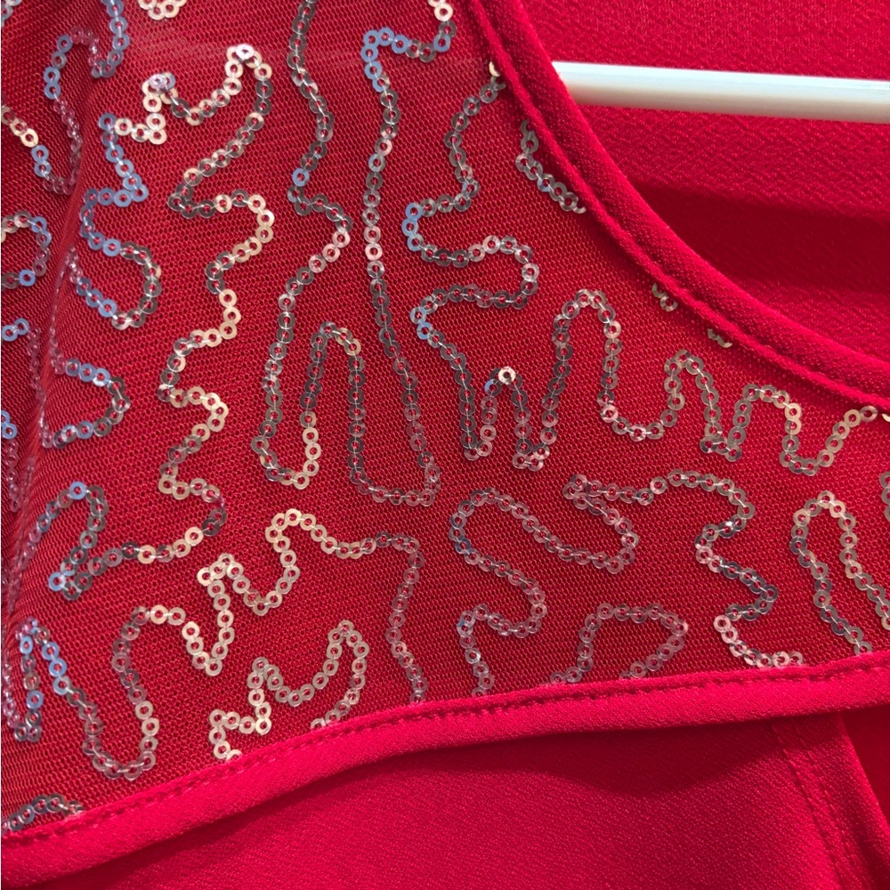 89th and Madison silver sequin embellishments and a keyhole neckline Size 2X - Picture 7 of 9